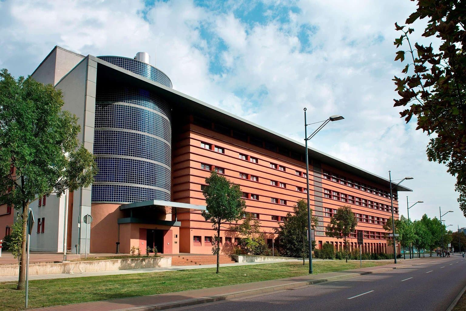 Tryp by Wyndham Halle