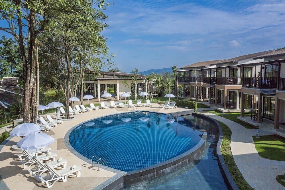 The Leaf On The Sands by Katathani