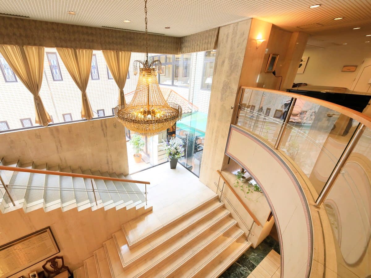 CHATERAISE HOTEL 談露館