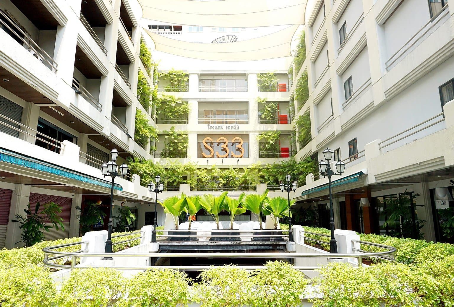 S33 Compact Sukhumvit Hotel 