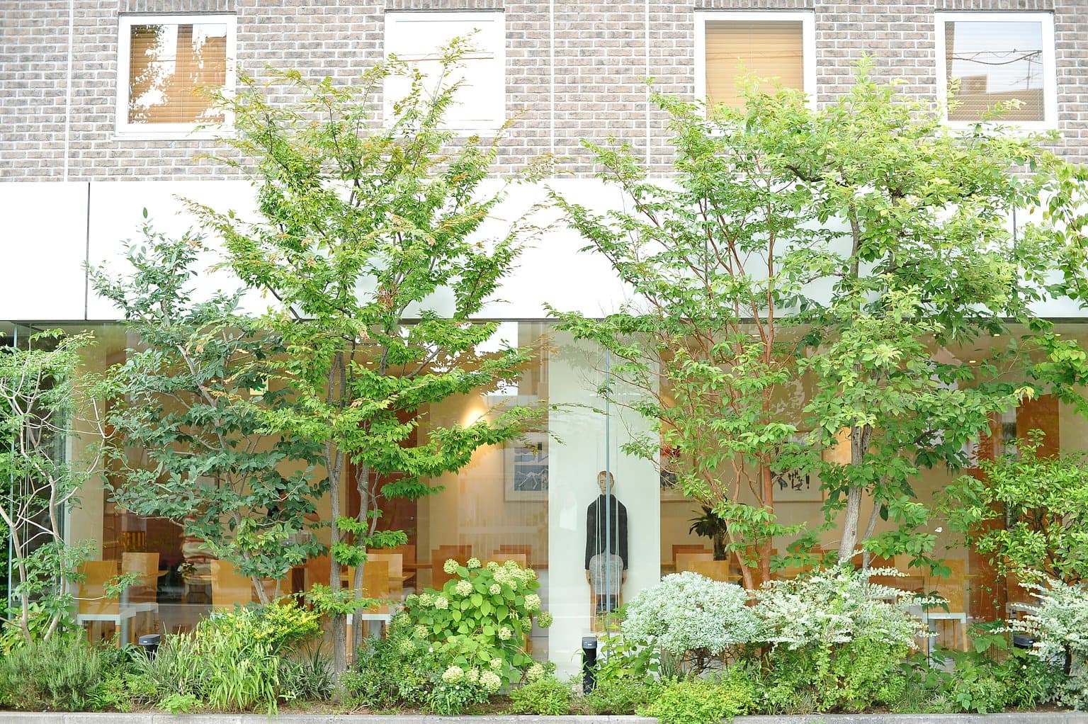 세븐 데이즈 호텔 (Seven Days Hotel)