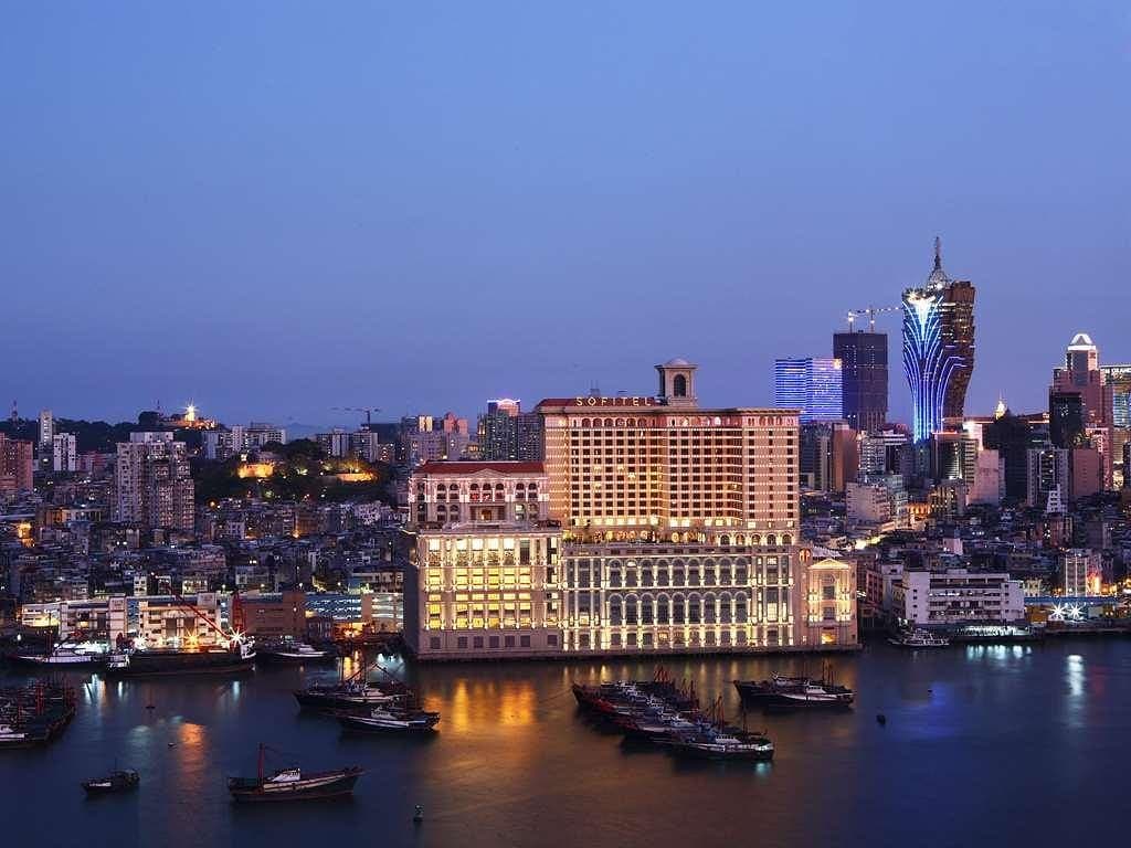Sofitel Macau at Ponte 16