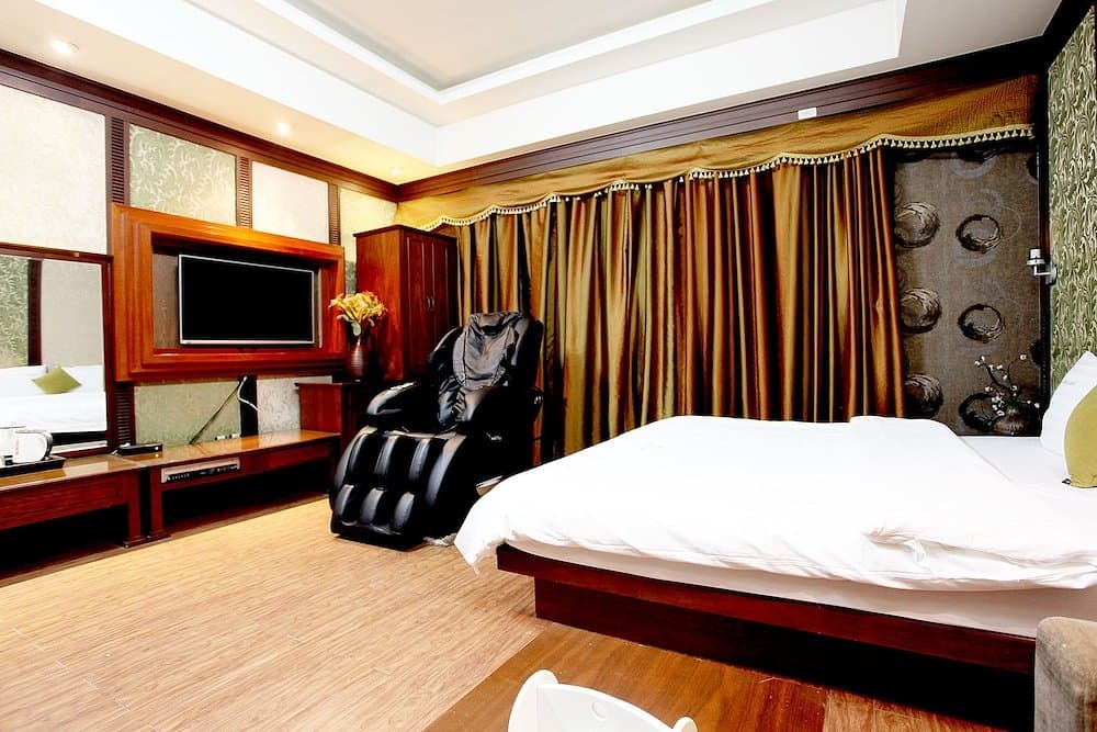 오산럭셔리호텔 / Luxury Hotel Osan