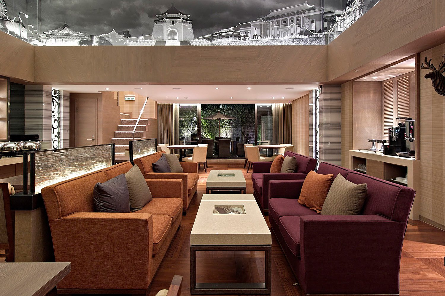 Green World Hotel - JianPei Suites