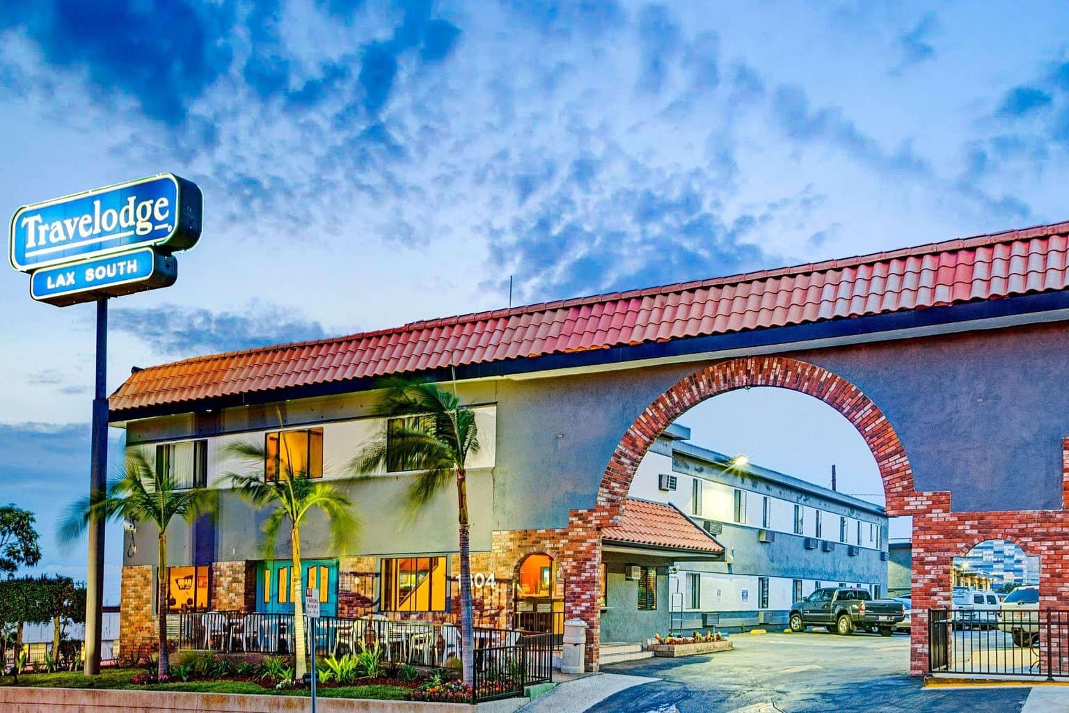 Travelodge by Wyndham LAX South