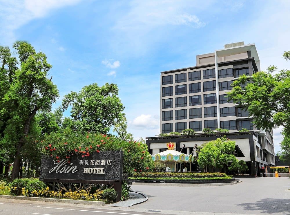 Hsin Hotel