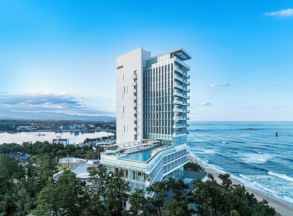 SEAMARQ Hotel
