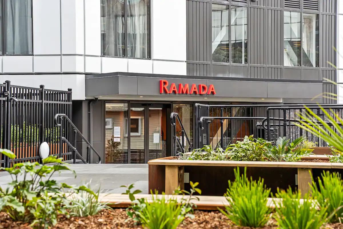 라마다 바이 윈덤 뉴마켓 오클랜드
