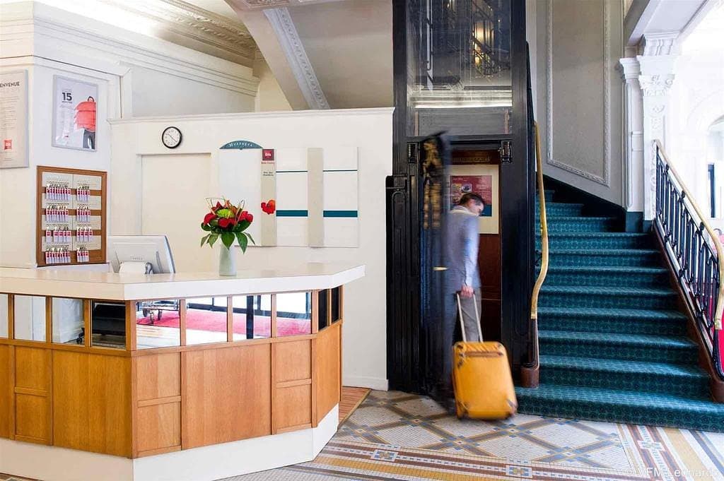 ibis Blois Centre Chateau