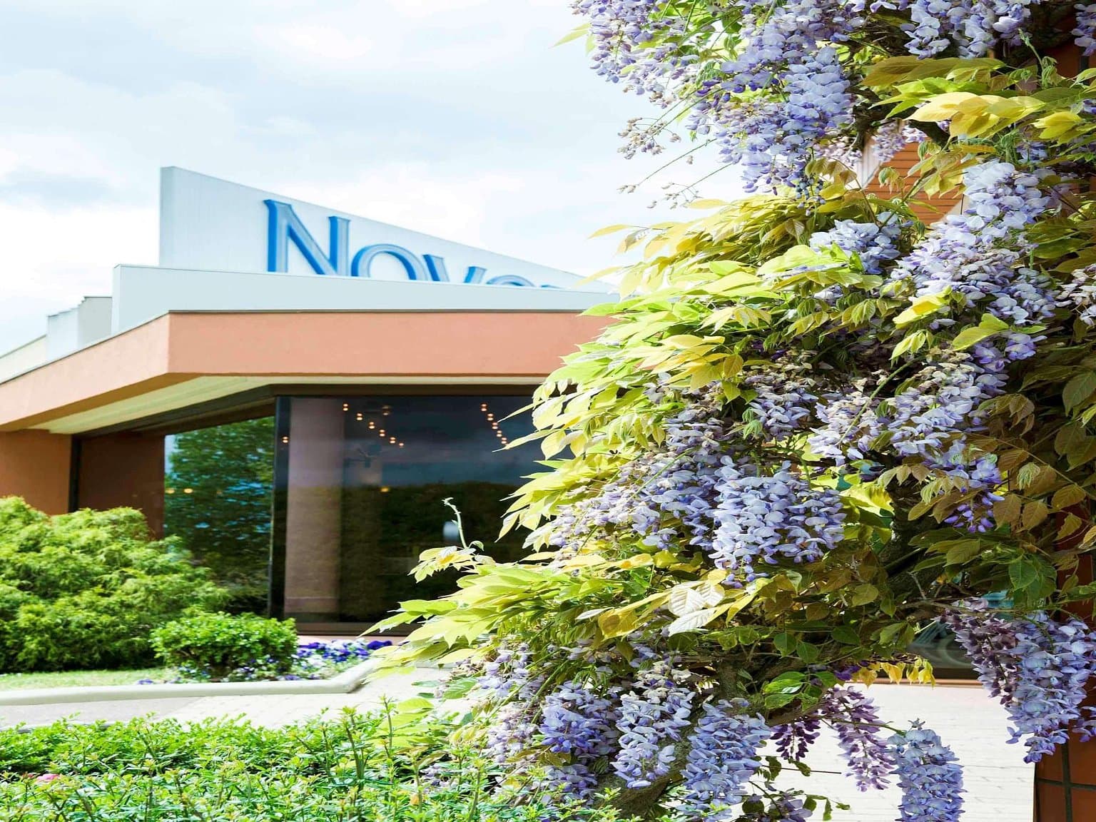 Novotel Mâcon Nord - Porte de Bourgogne