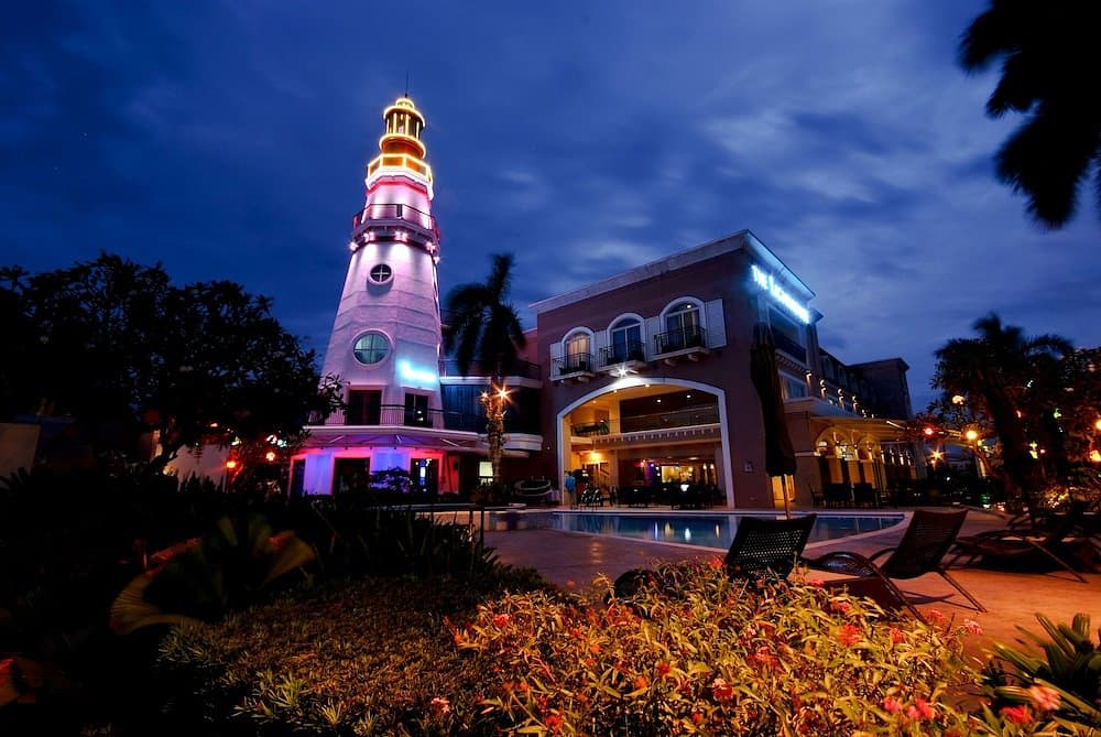 더 라이트하우스 마리나 리조트 / The Lighthouse Marina Resort