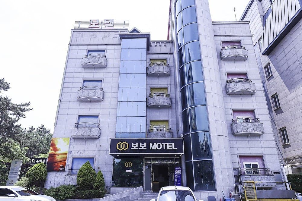 VOVO Hotel