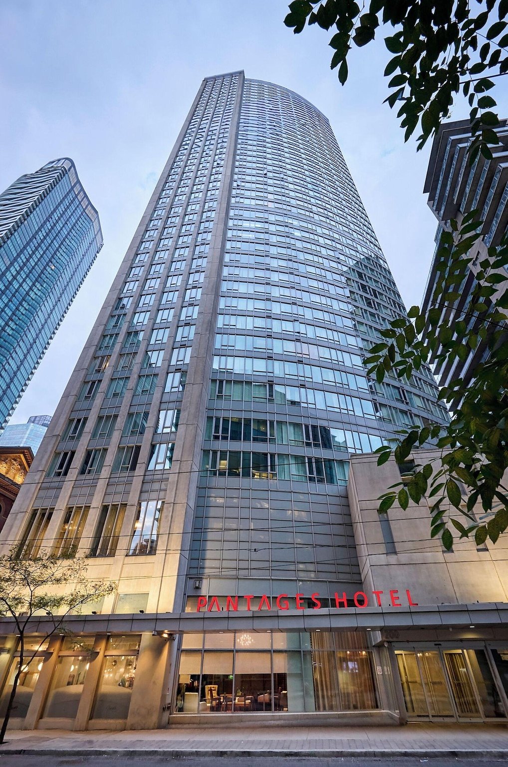Pantages Hotel Downtown Toronto