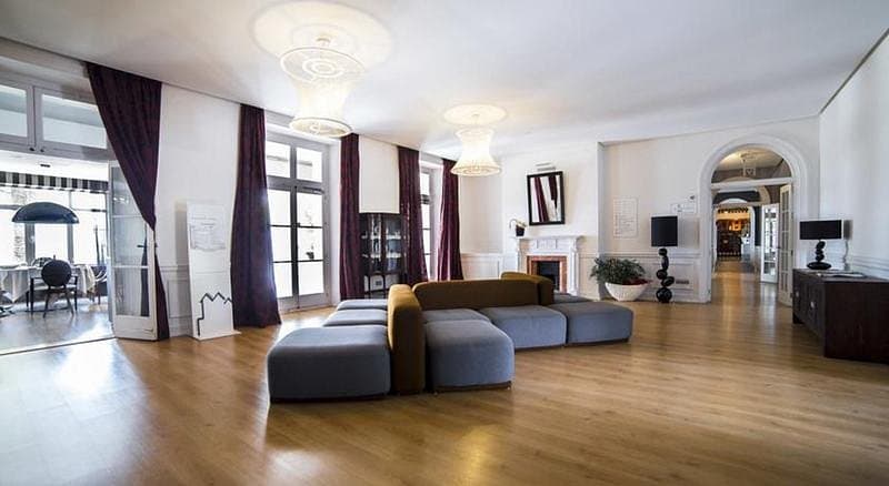 Catalonia Reina Victoria Hotel