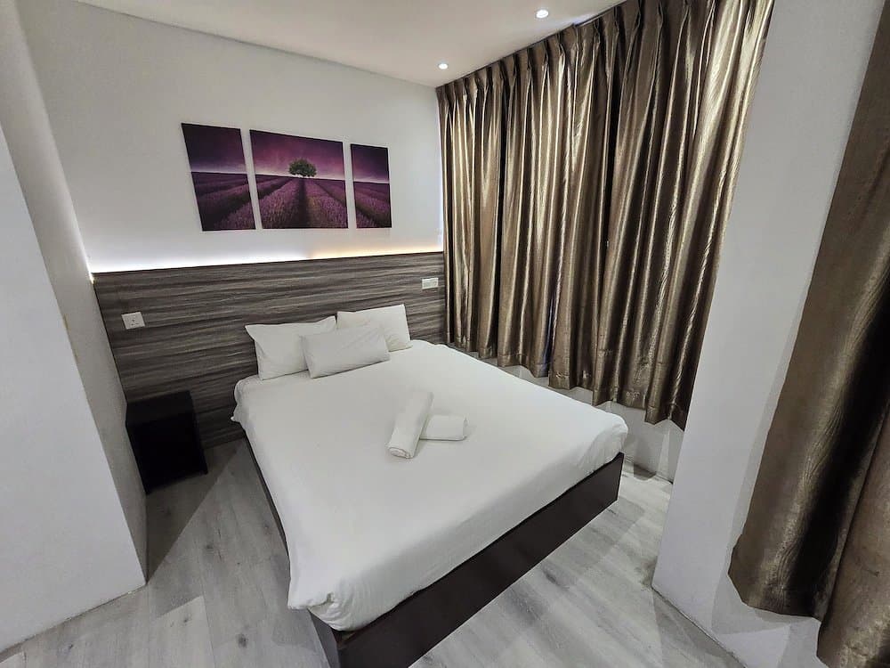 One Point Hotel - RH Plaza