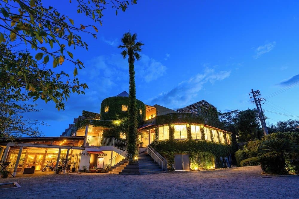 Resort Hotel Moanacoast