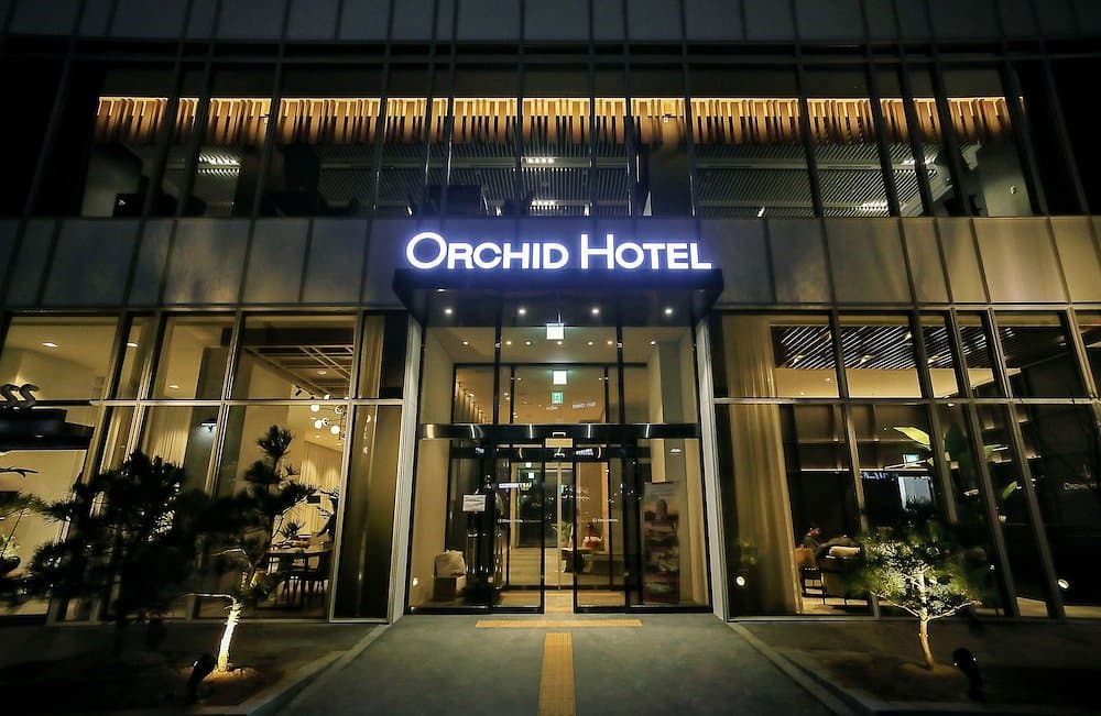 Orchid Hotel