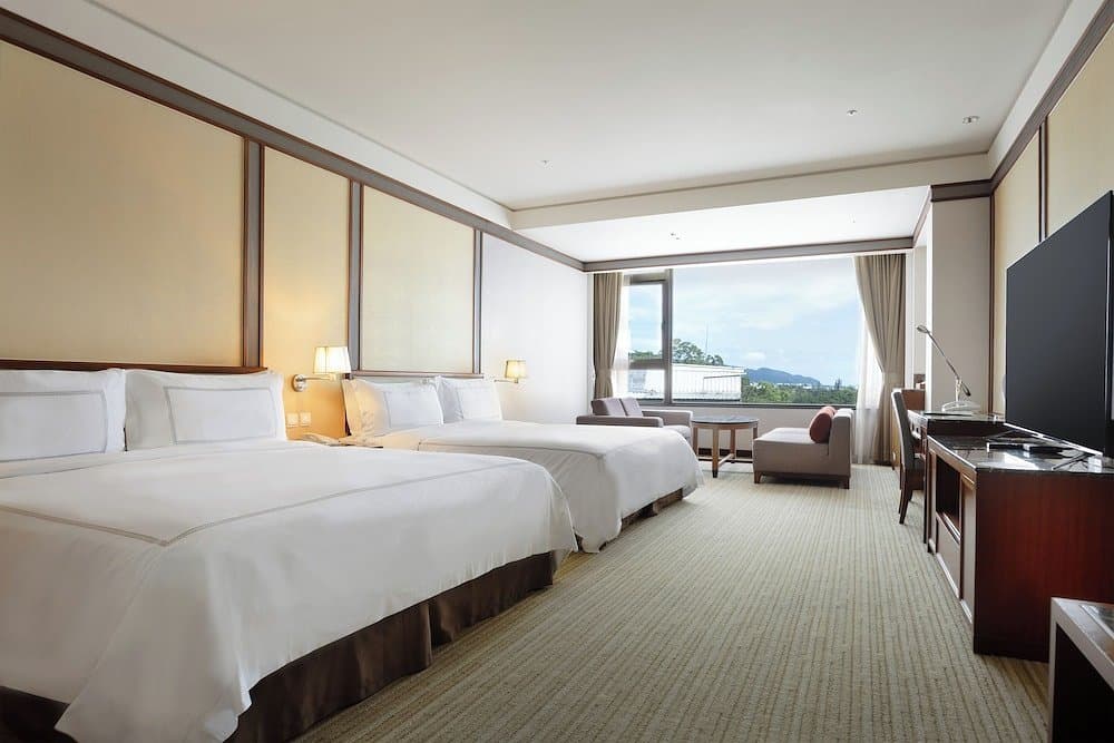 Evergreen Resort Hotel (Jiaosi)