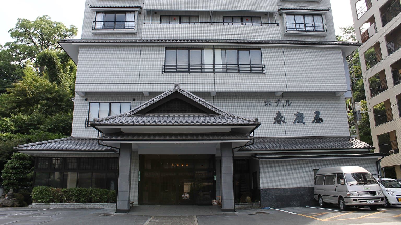 Takeo Onsen Shunkeiya