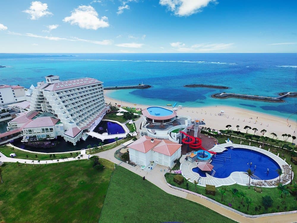 Sheraton Okinawa Sunmarina Resort
