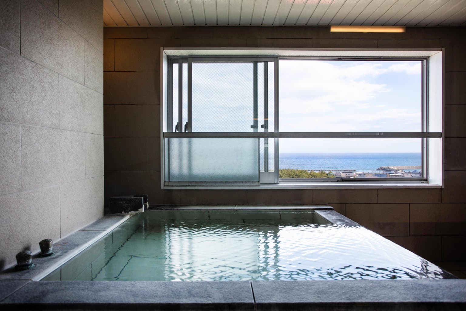 HAKODATE Umi-no-kaze