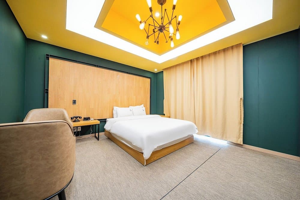 루이스 부티크 호텔 / Louis Boutique Hotel