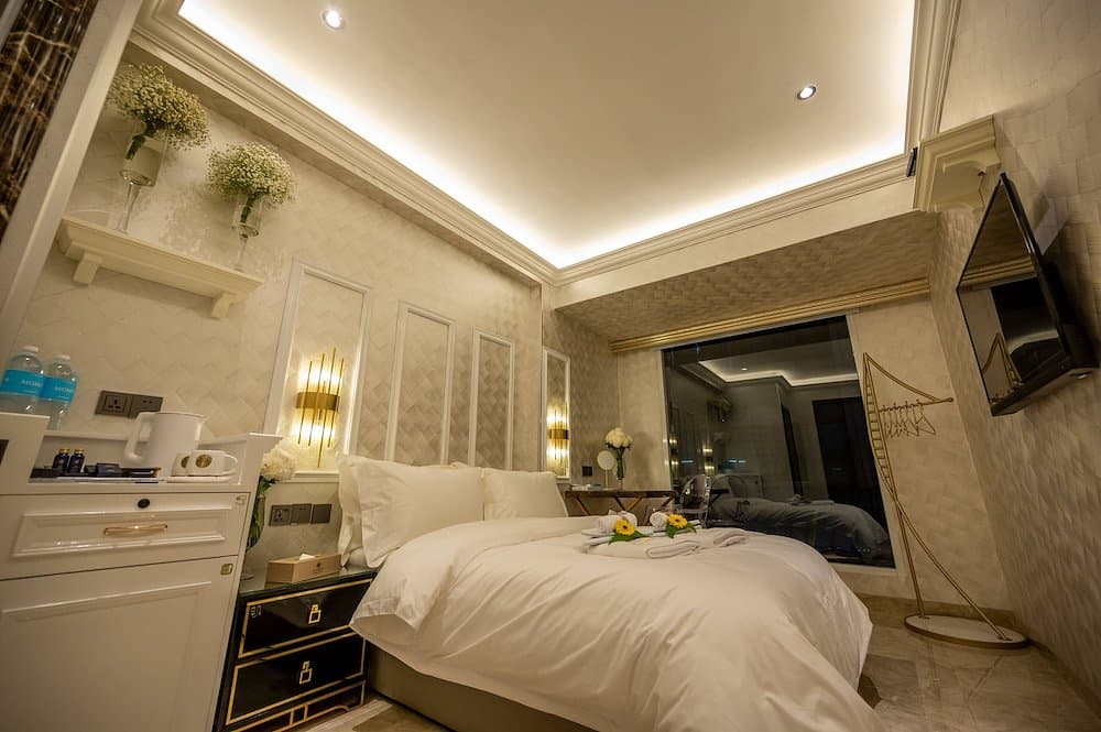 A 레지던스 / A Residence