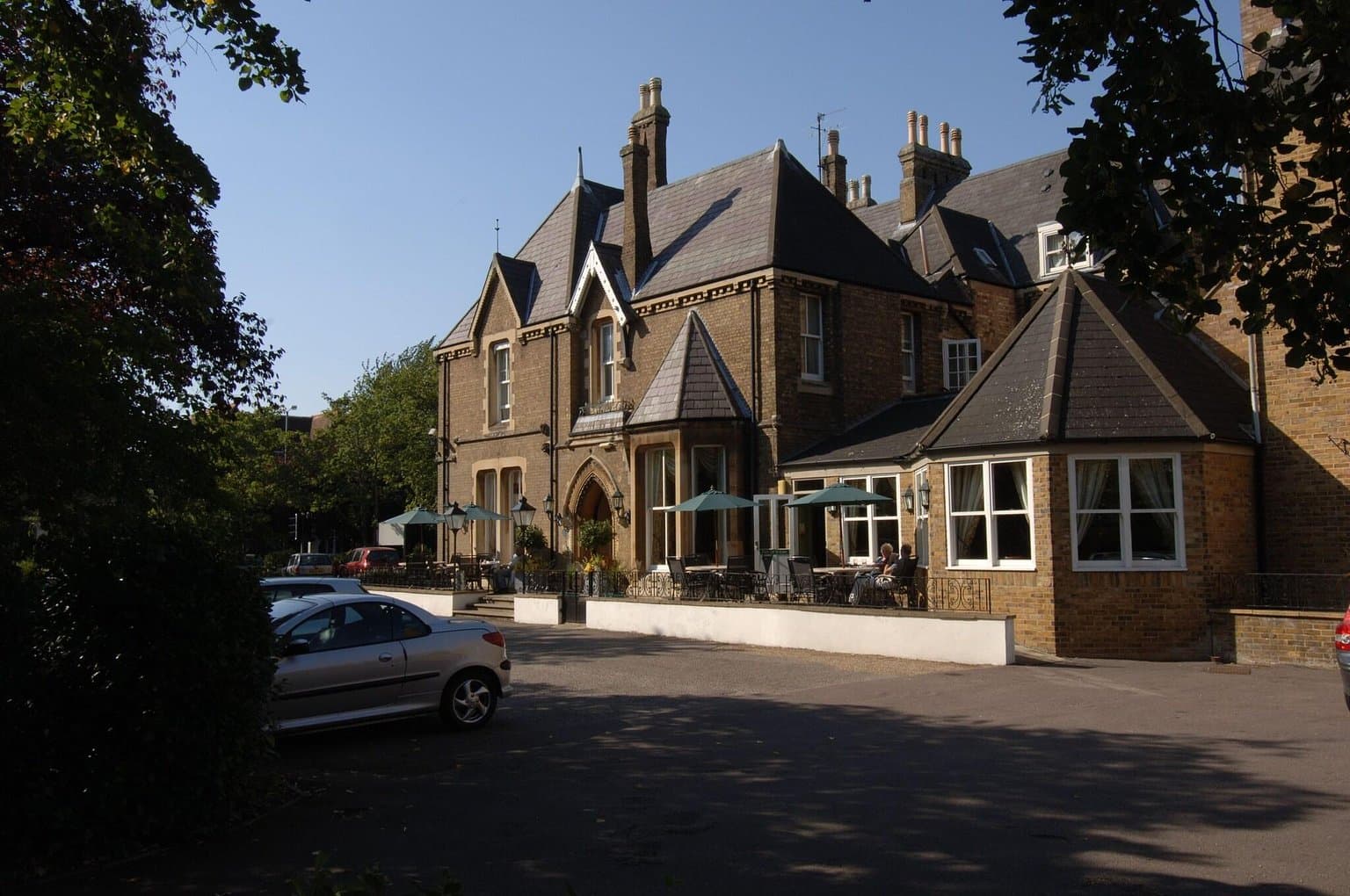 Cotswold Lodge