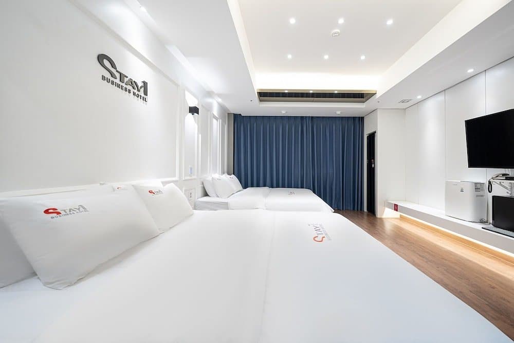 住宿飯店 / Stay Hotel