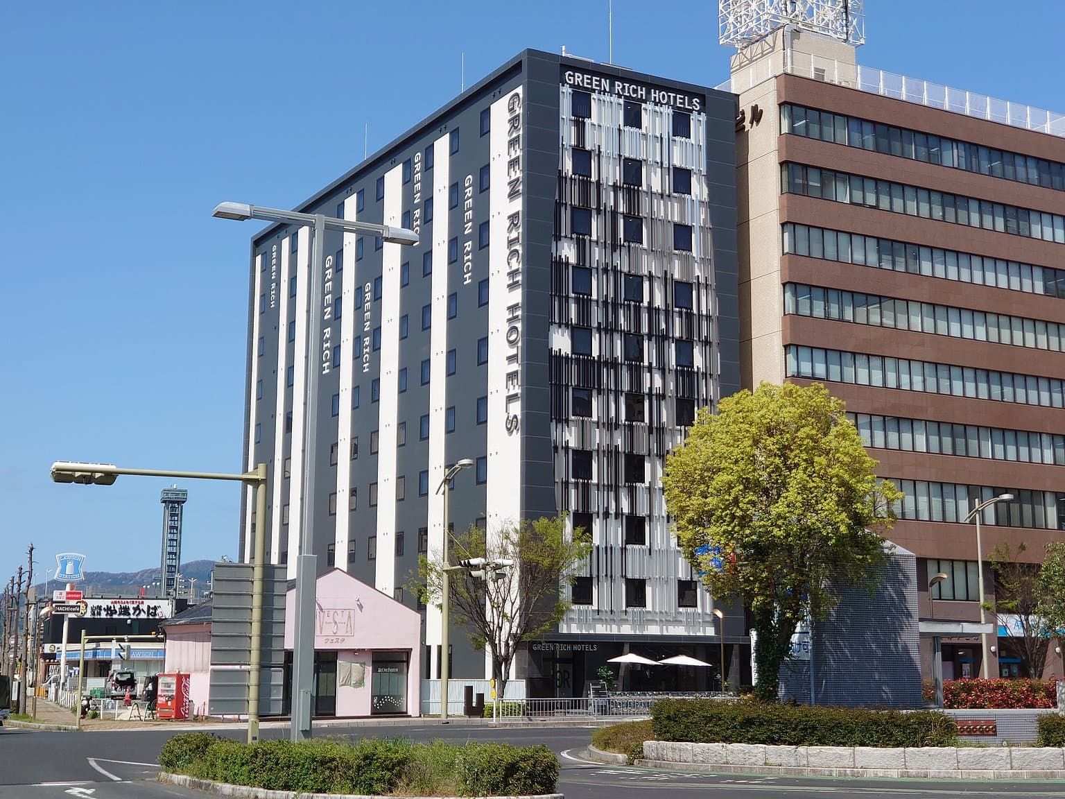 Green Rich Hotel Matsue Eki Across