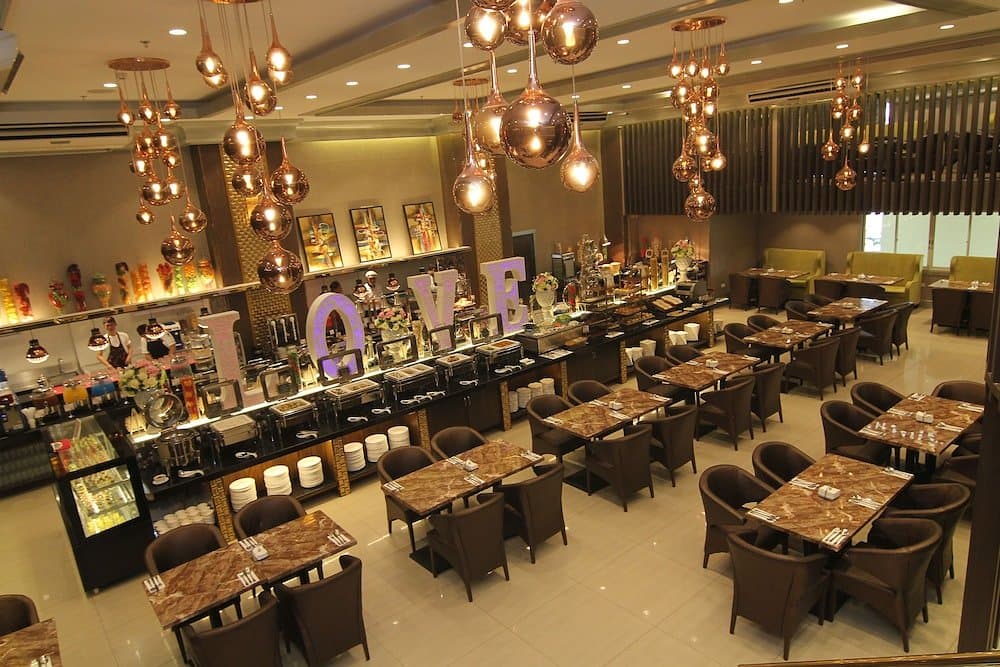 Villa Caceres Hotel