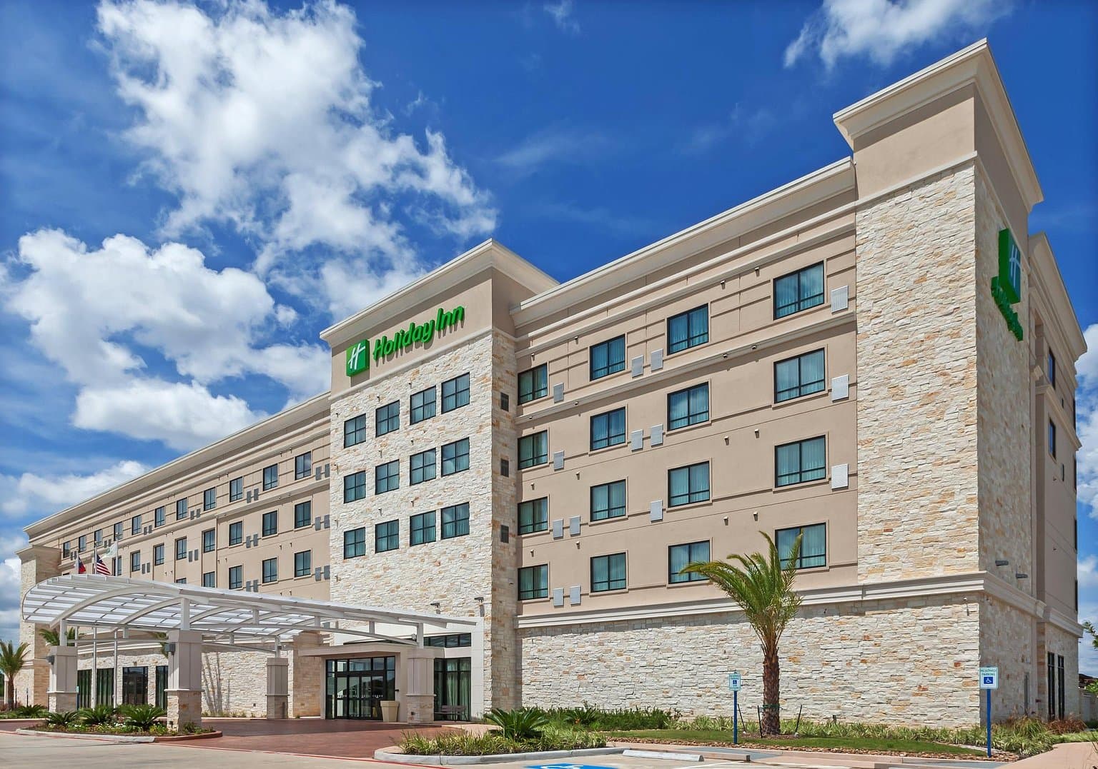 Holiday Inn Houston NE Bush Airport Area
