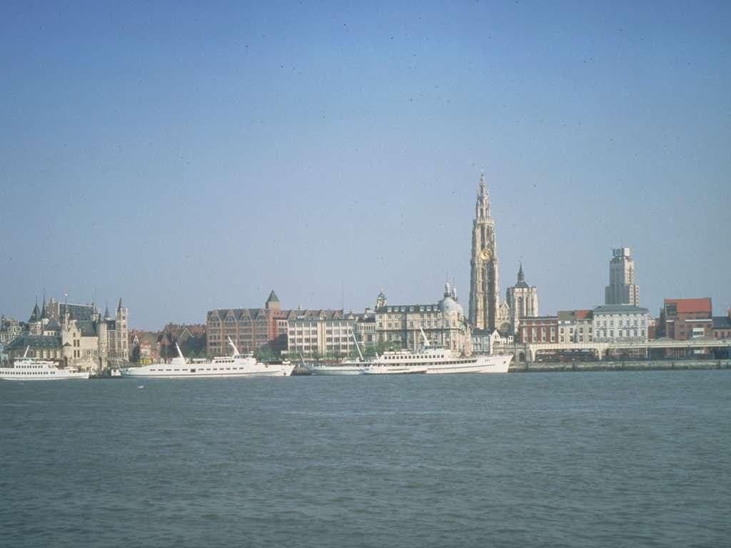 Aparthotel Adagio Antwerp City Center