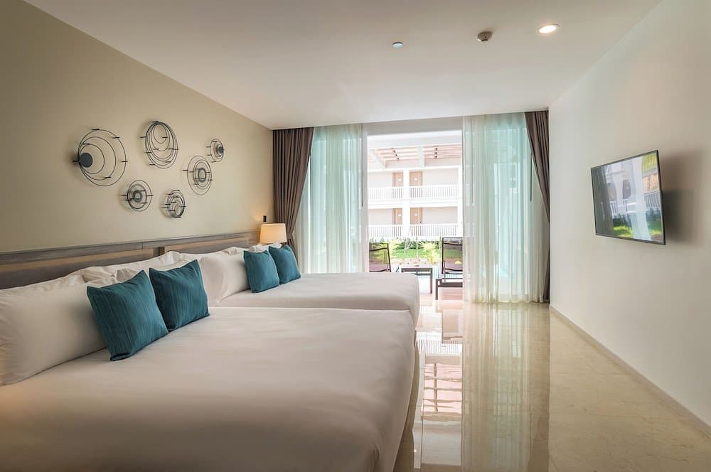 Centara Ao Nang Beach Resort & Spa Krabi