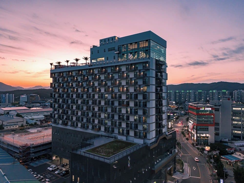 Chestertons GyeongJu