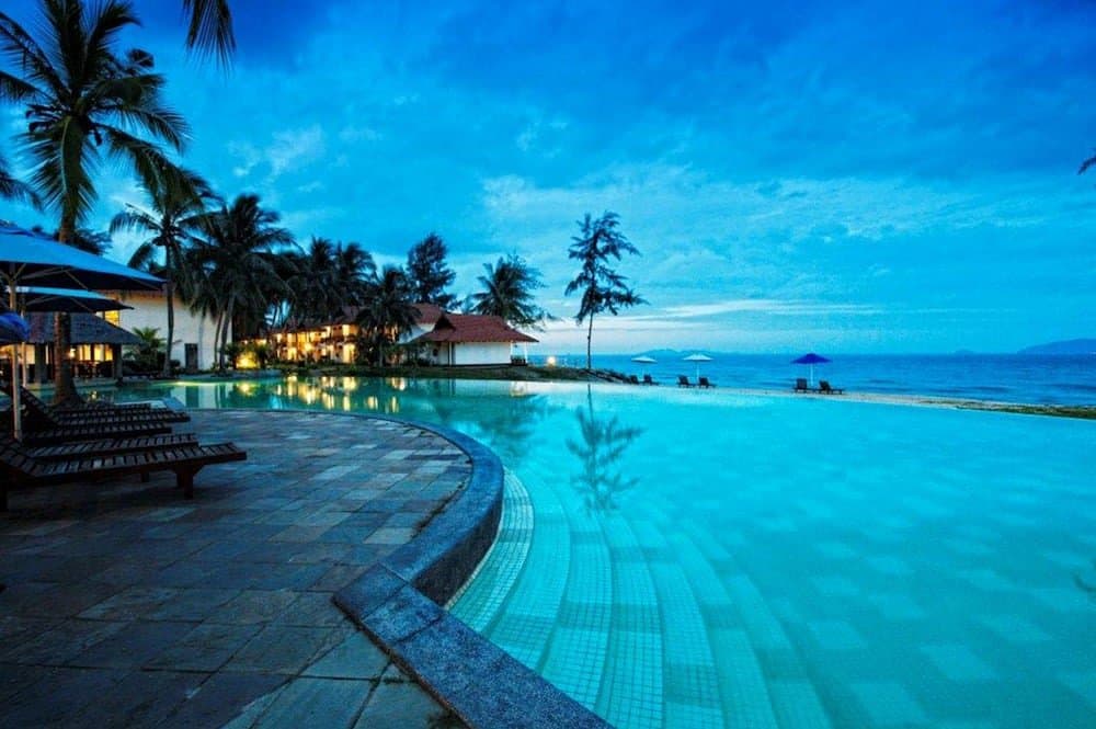 Sutra Beach Resort