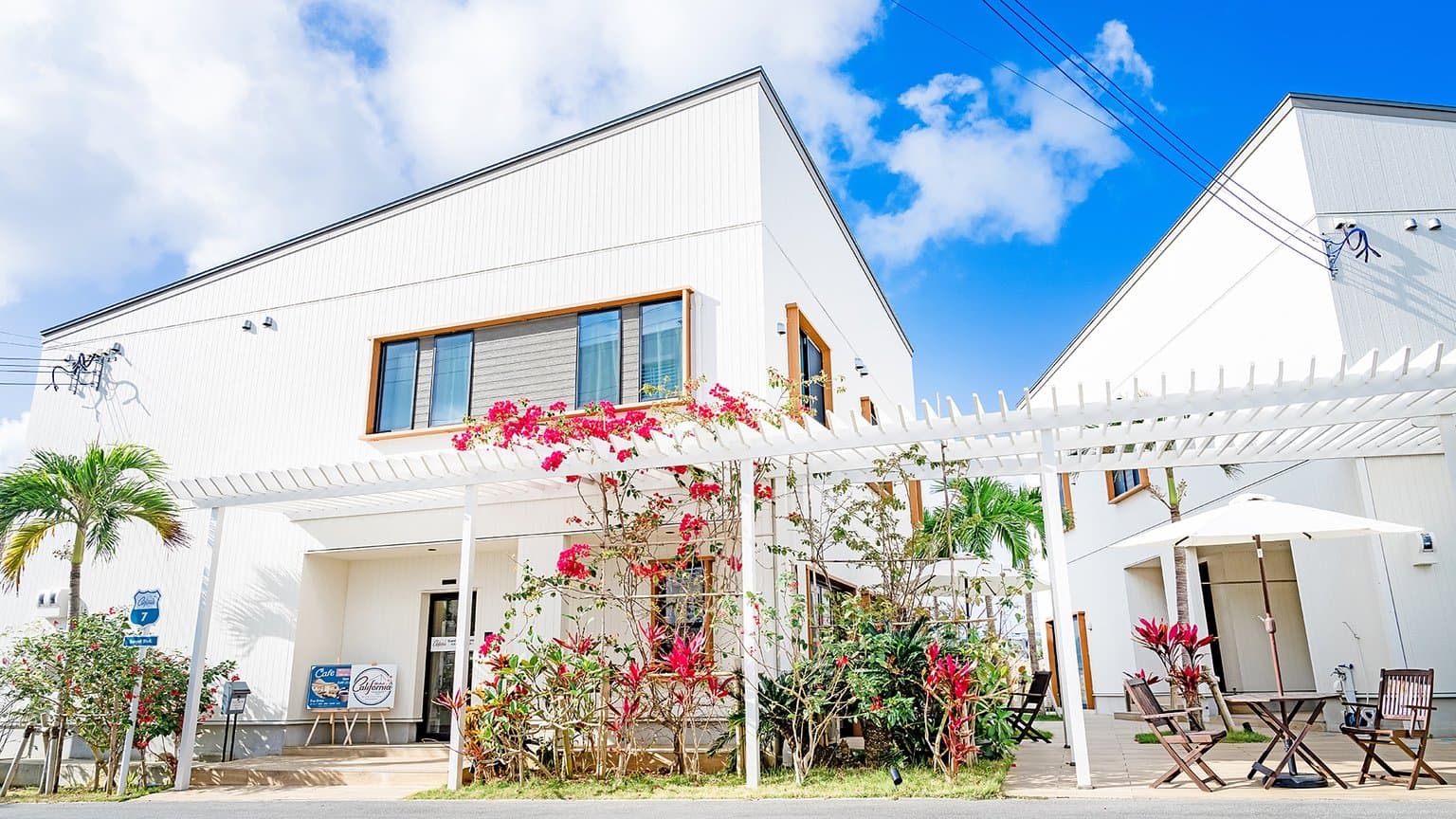 Hotel California Miyakojima Resort