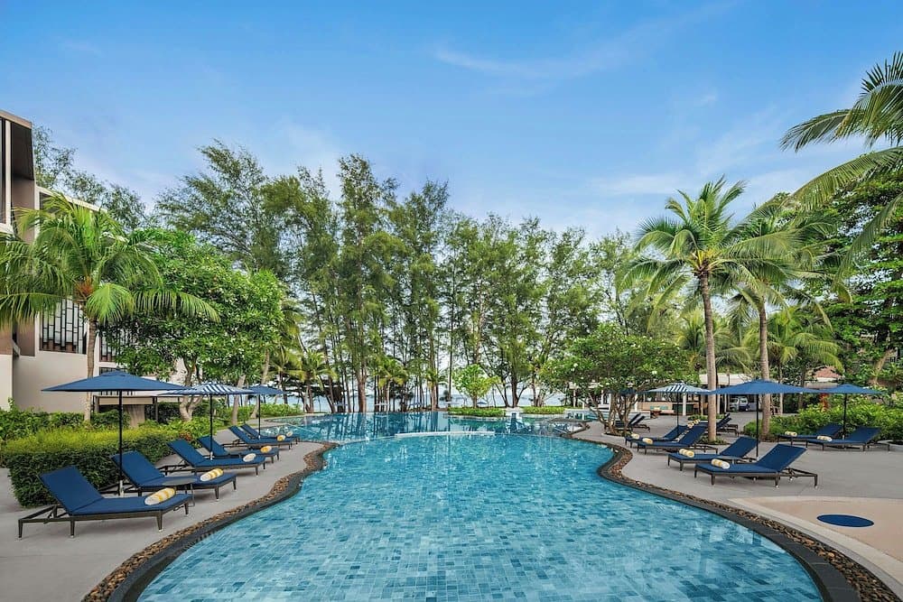 Le Méridien Phuket Mai Khao Beach Resort