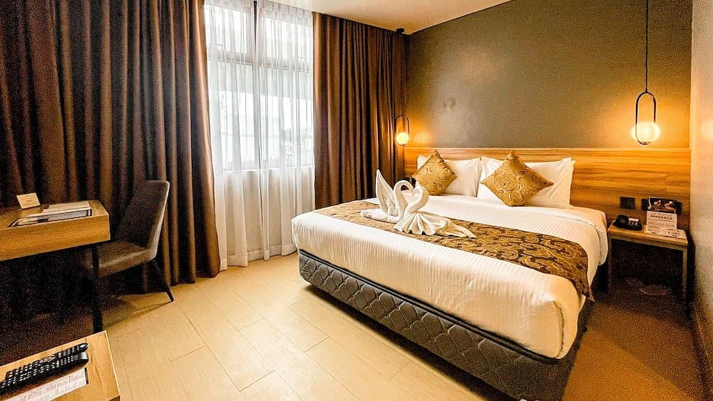 Madison 101 Hotel & Tower