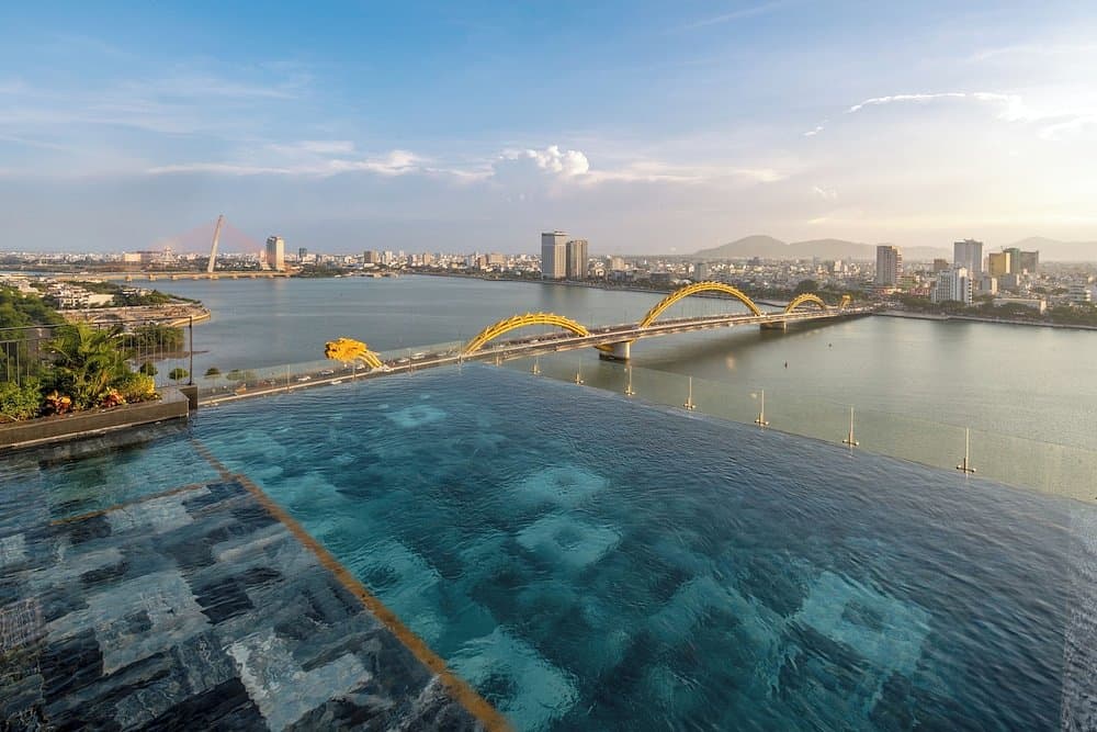 Caro Premium Danang Hotel