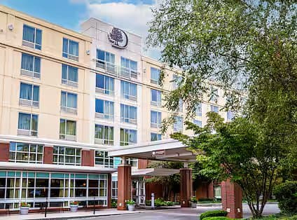 DoubleTree by Hilton Hotel Boston Bayside