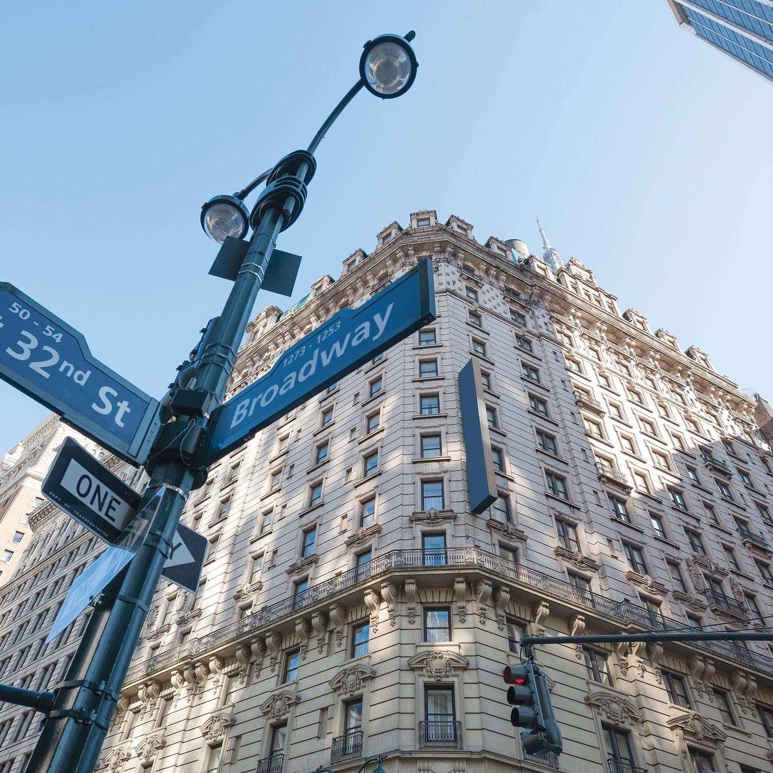 Martinique New York on Broadway, Curio Collection By Hilton