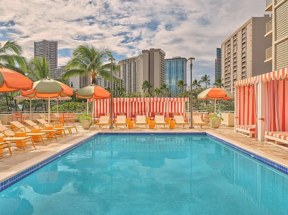 앰배서더 호텔 오브 와이키키, 테이프스트리 컬렉션 바이 힐튼 / The Ambassador Hotel of Waikiki, Tapestry Collection by Hilton