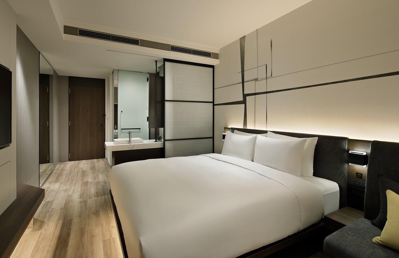 Standard King（Shower Only） - AC Hotel by Marriott Tokyo Ginza