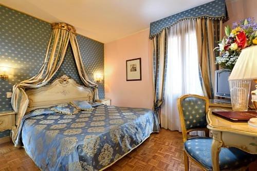 標準雙人床房 - Hotel Royal San Marco & Suites Venice