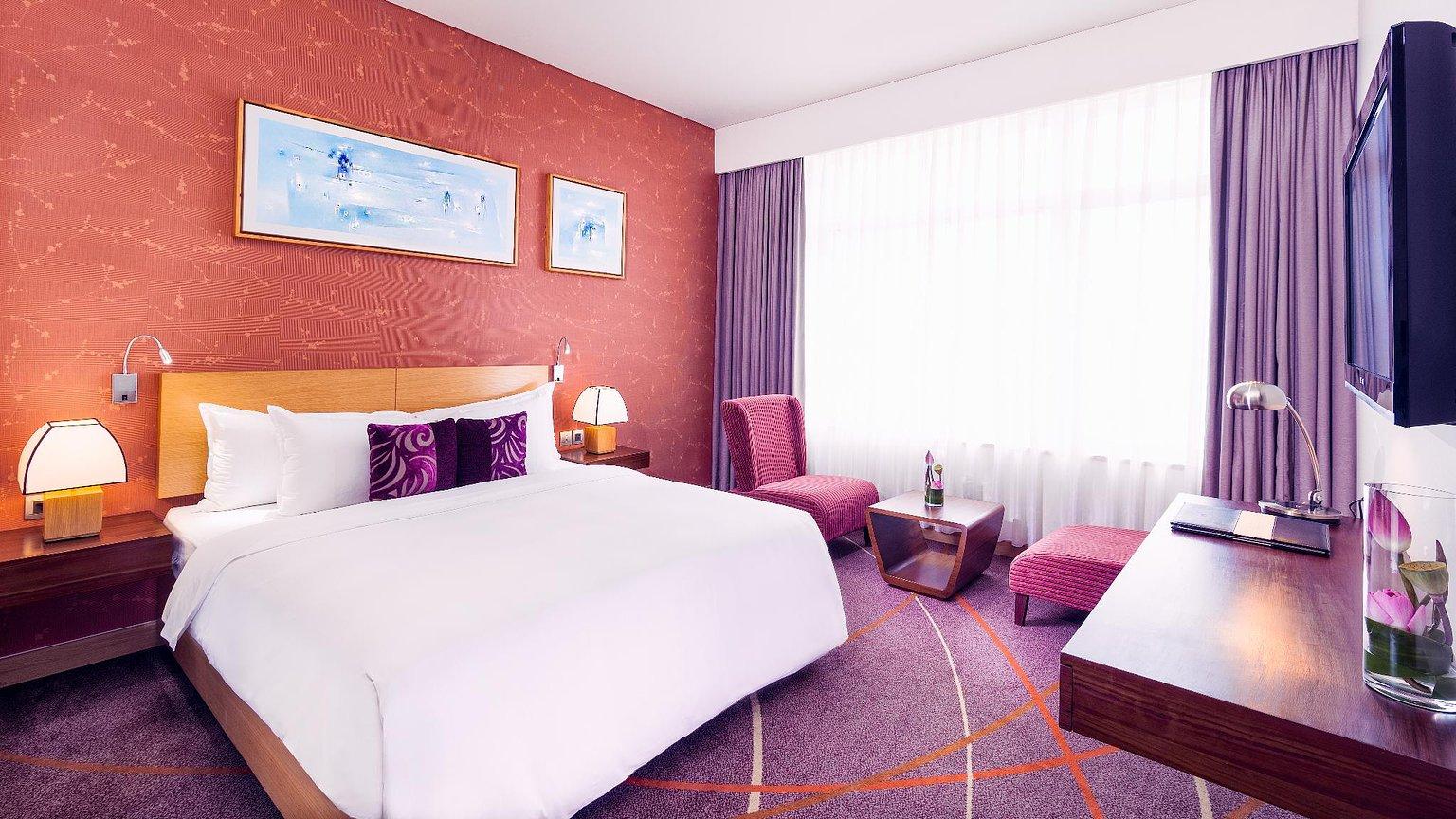 Superior Queen size bed with complimentary WiFi and 15% discount on Spa - Grand Mercure Danang