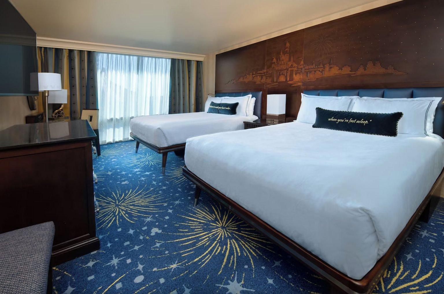 Deluxe View with 2 Queen Beds - Disneyland Hotel