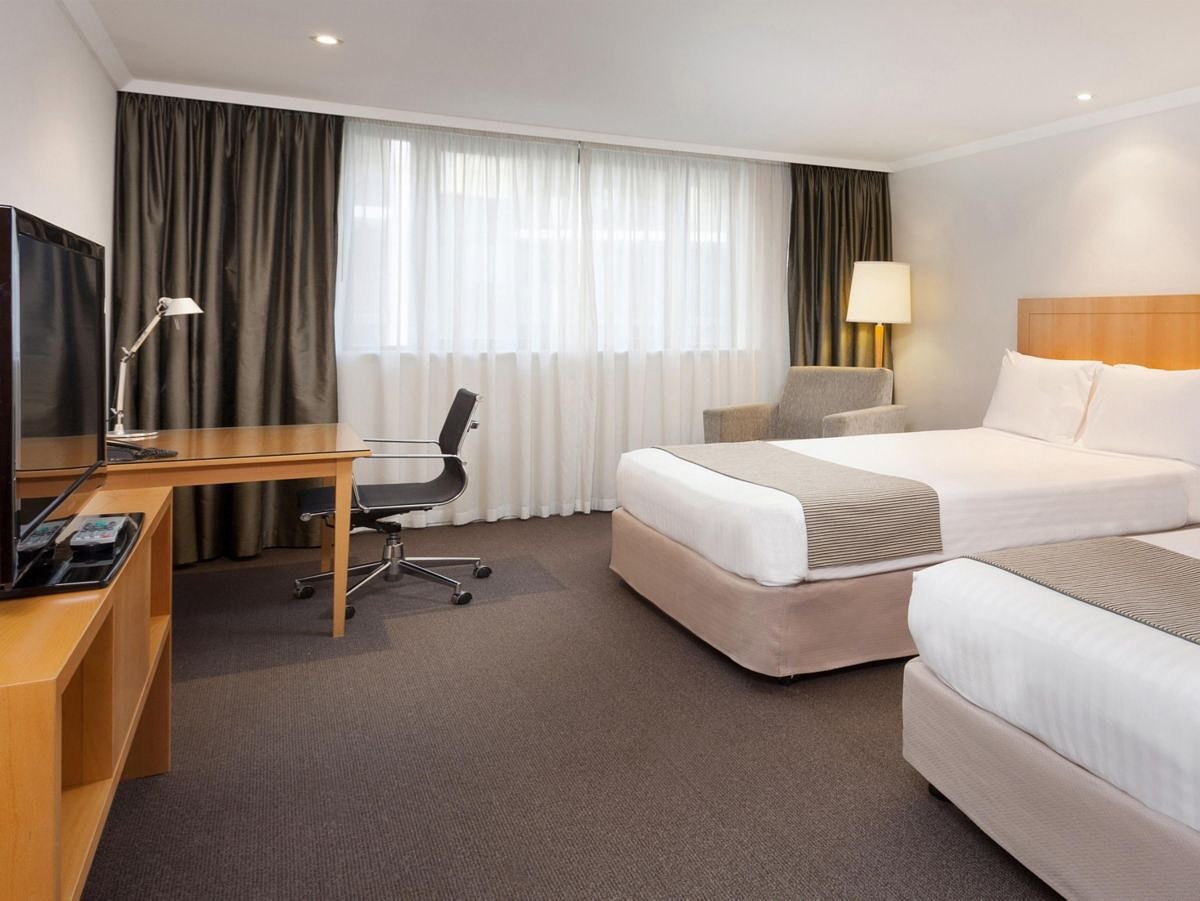 Crowne Plaza Perth HafH