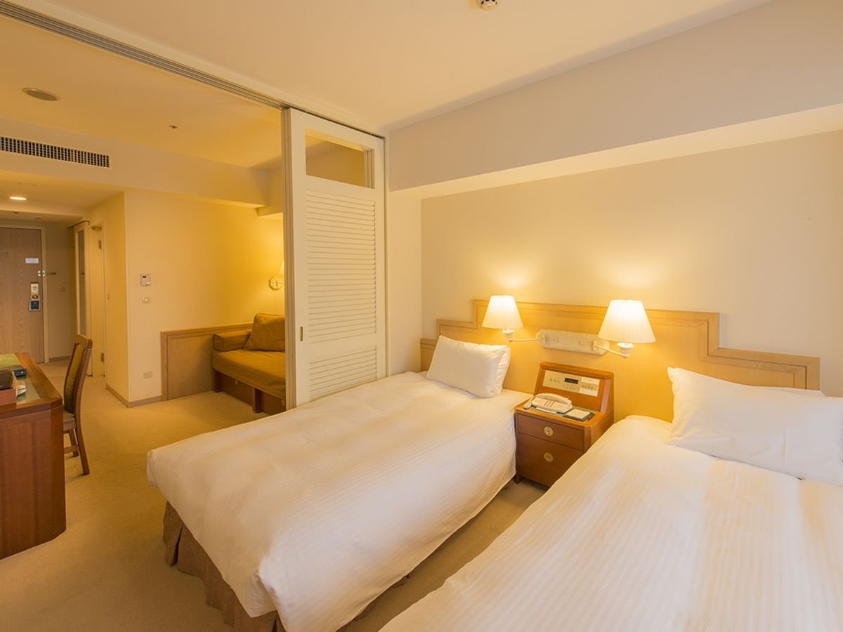 스탠다드 트윈 (금연) (Standard Twin Non-Smoking)