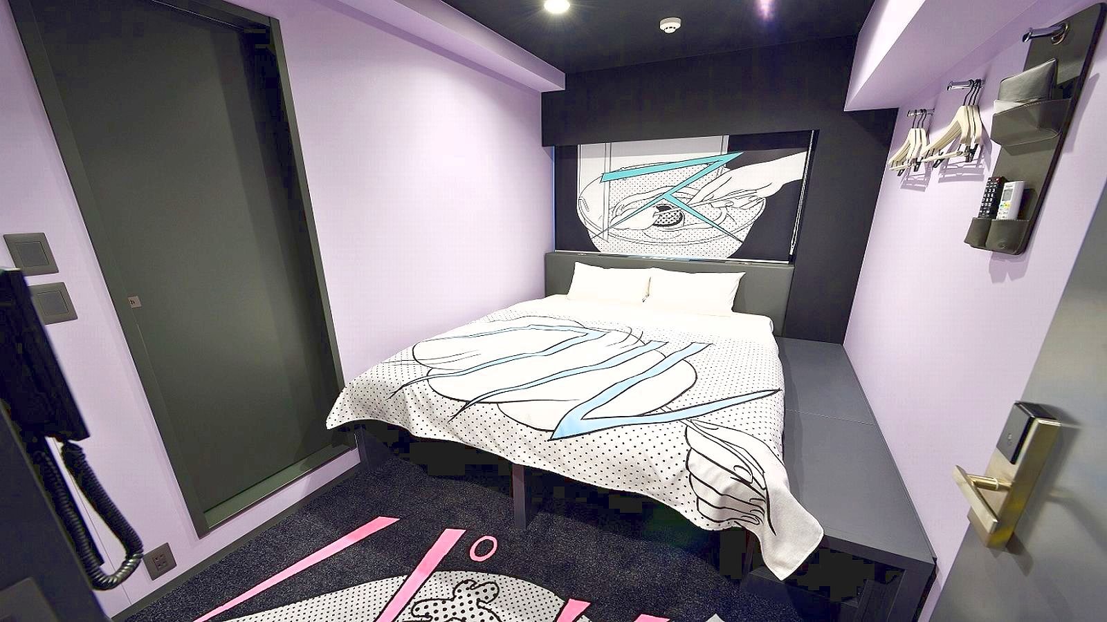 Hollywood Twin Room (non-smoking)